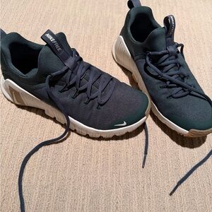 Nike Free Deep Green Athletic Shoes